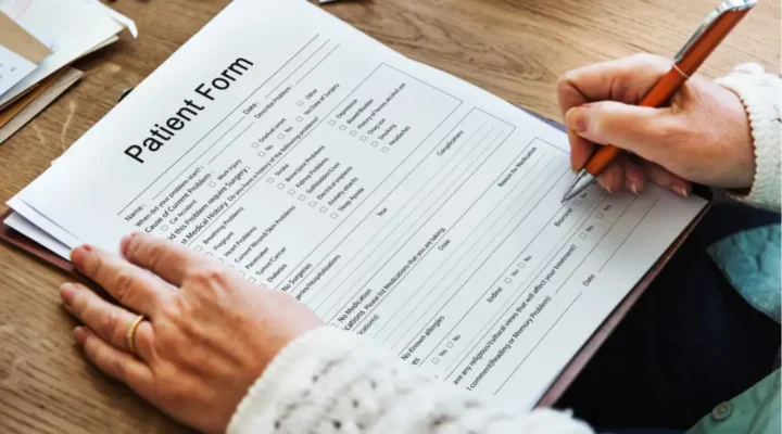 Explore key components of discharge summary notes. Download our free template to streamline your documentation and improve patient care today!